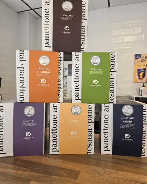 Bollería casera recién horneada en La Artesana, Parla
