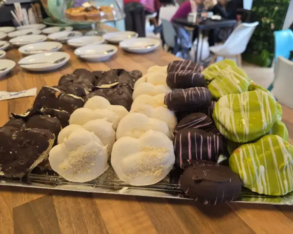 Cafetería y churrería La Artesana en Parla