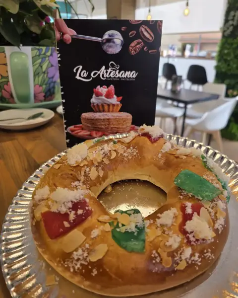 Obrador propio de Pastelería La Artesana en Parla