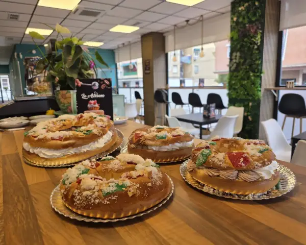 Panadería y pastelería artesana en La Artesana, Parla
