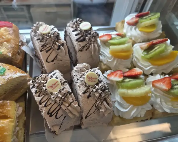Pasteles y tartas para eventos en La Artesana, Parla