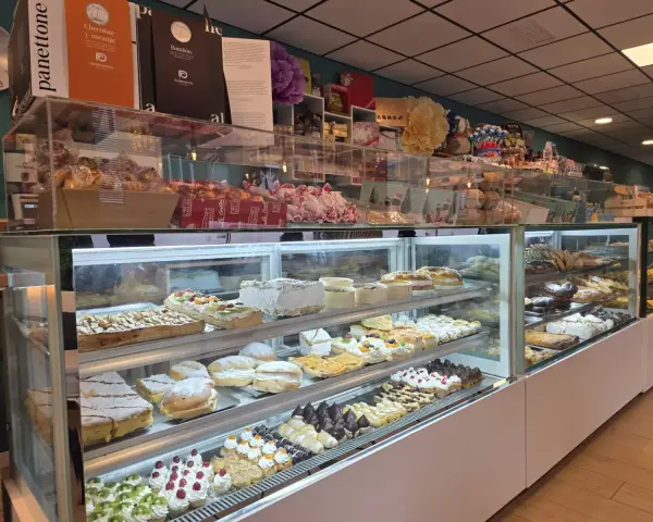 Repostería tradicional madrileña en La Artesana, Parla