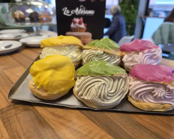 Repostería tradicional madrileña en La Artesana, Parla